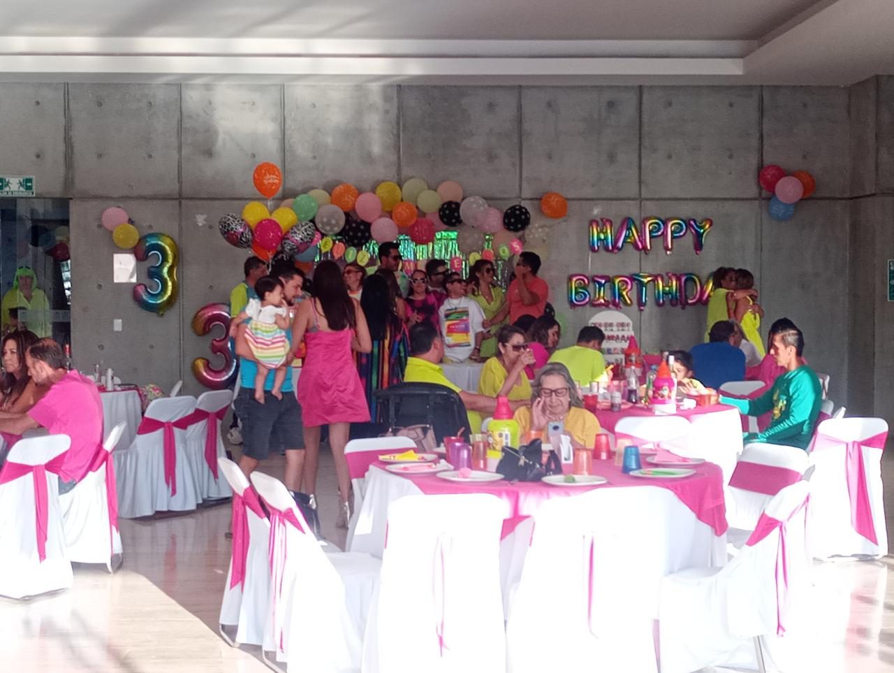Servicio de meseros en fiesta infantil